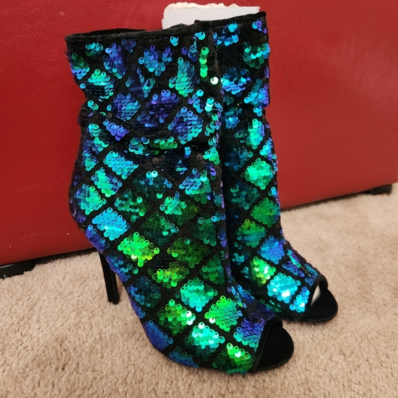 Qupid Shoes - Qupid Iridescent Sequin Peep-Toe Heeled Booties - Blue Green